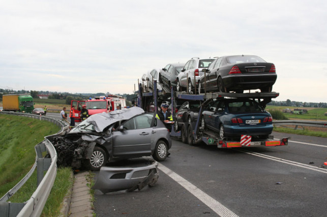 Wypadek na wiadukcie - Zdjęcie główne