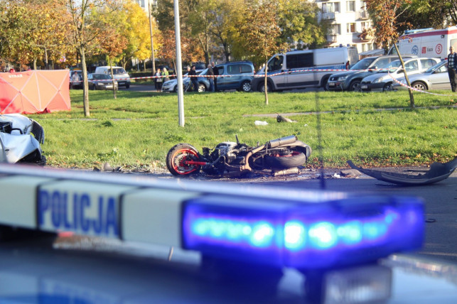 [AKUTALIZACJA, ZDJĘCIA] Śmiertelny wypadek na Grunwaldzkiej. Nie żyje młody motocyklista - Zdjęcie główne