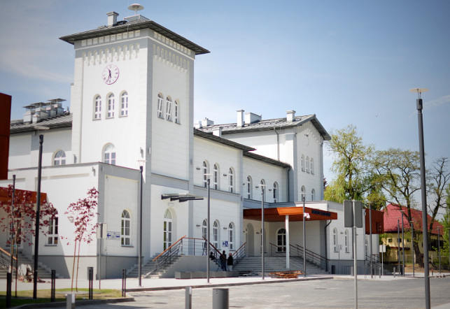 Kolej (nie) da Ci popalić - Zdjęcie główne
