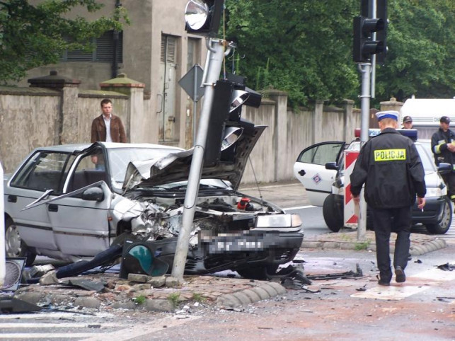 Groźny wypadek w Krośniewicach - Zdjęcie główne