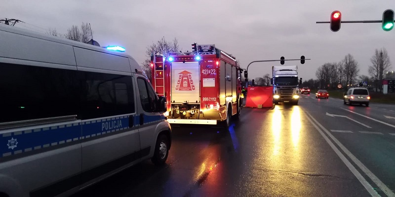 [FOTO] Śmiertelny wypadek na skrzyżowaniu, sprawa pod lupą prokuratury - Zdjęcie główne