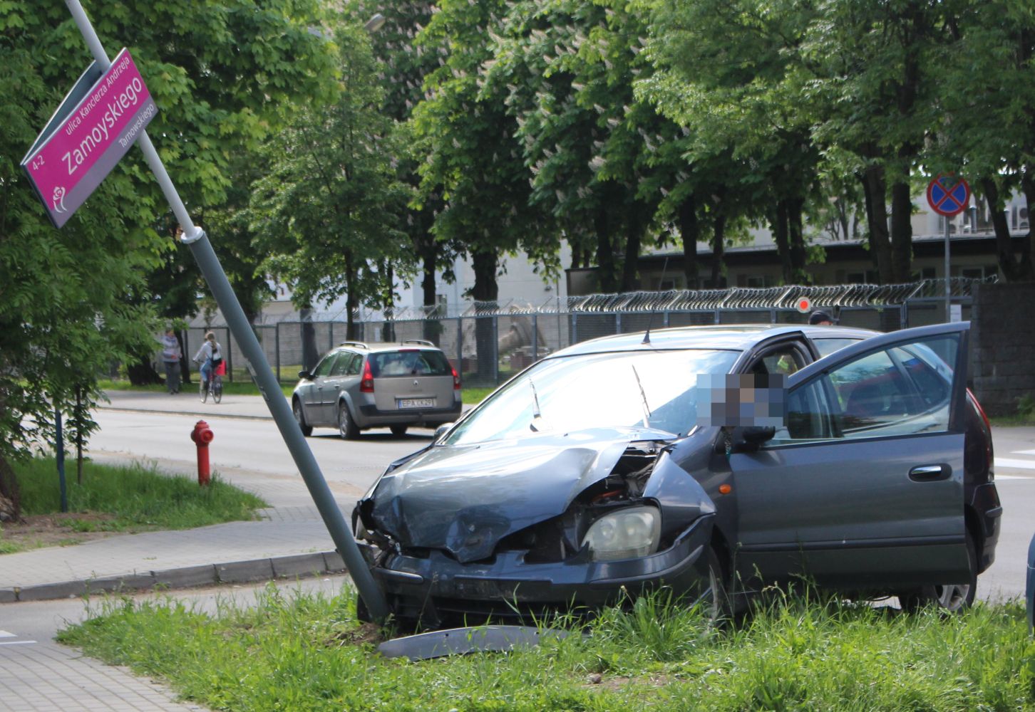 W Kutnie zderzyły się dwie osobówki