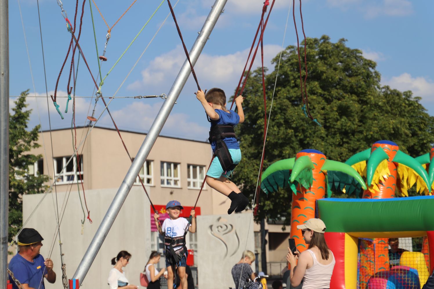 W Kutnie na Placu Wolności ponownie pojawiły się foodtrucki