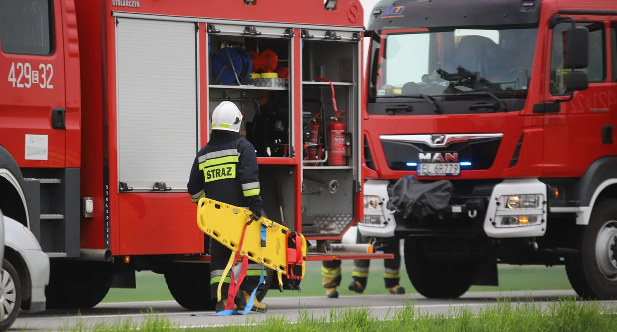 Maszyna wciągnęła 39-latka. Mężczyzny nie udało się uratować - Zdjęcie główne