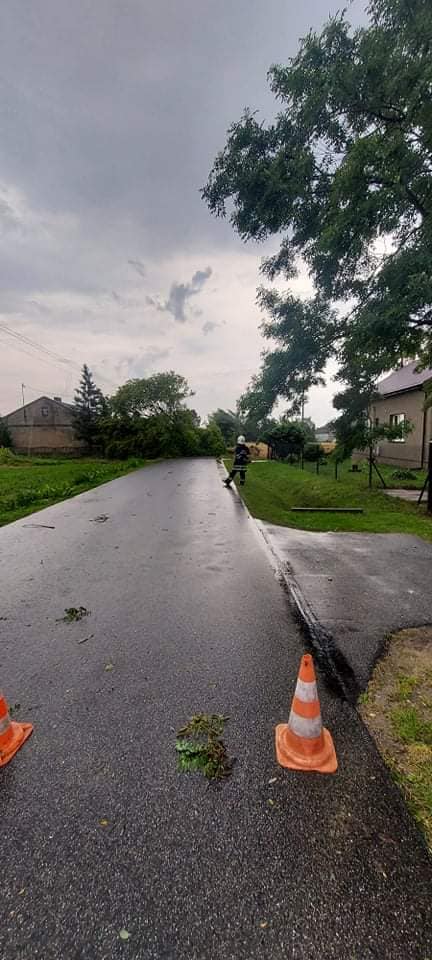 W powiecie kutnowskim mozliwe załamanie pogody, mieszkańcy otrzymują ostrzeżenia RCB i z IMGW