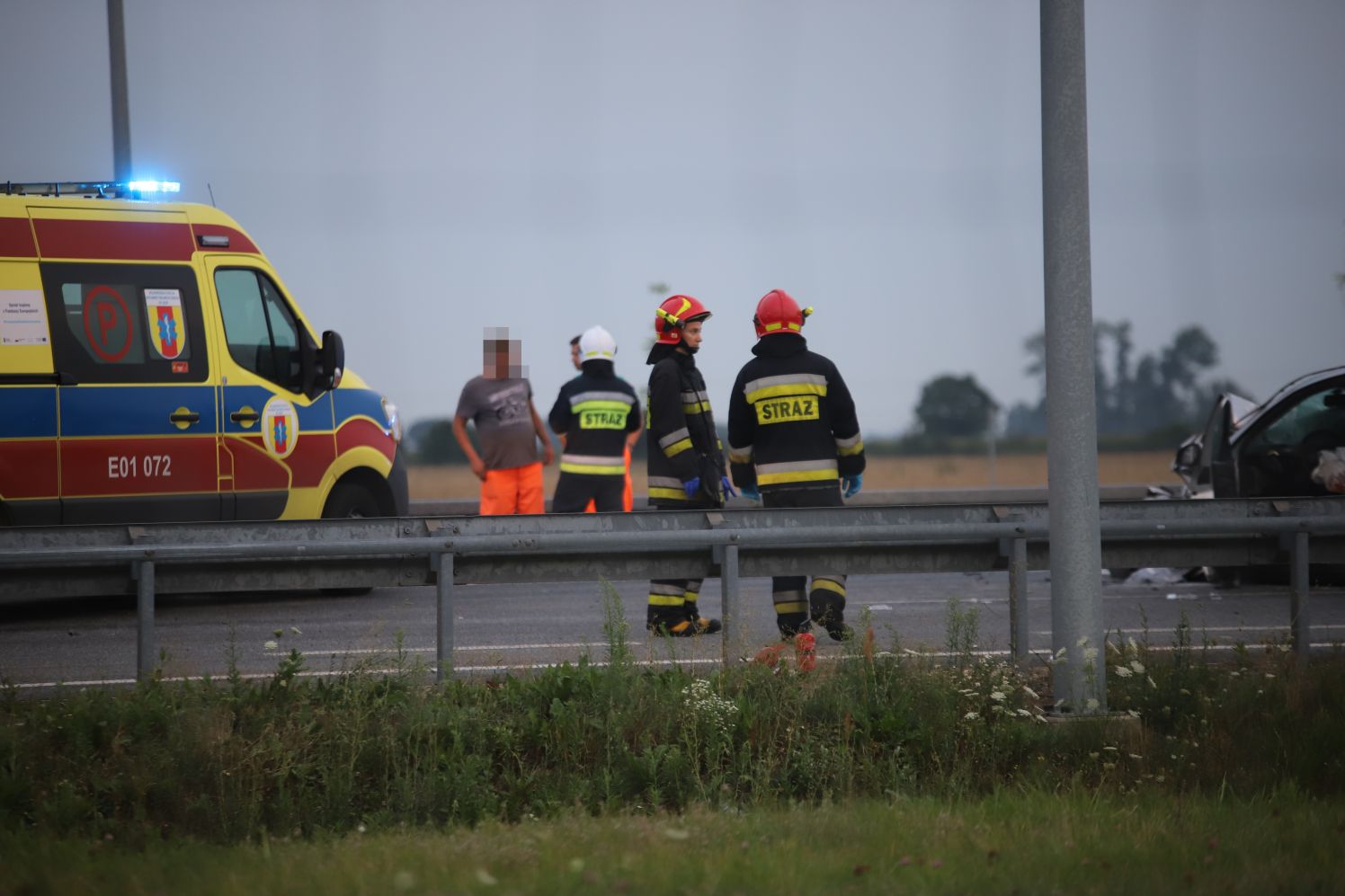 Wypadek w powiecie kutnowskim w okolicach Krzyżanówka (dwie osoby ciężko ranne, poszkodowane 1,5-roczne dziecko)