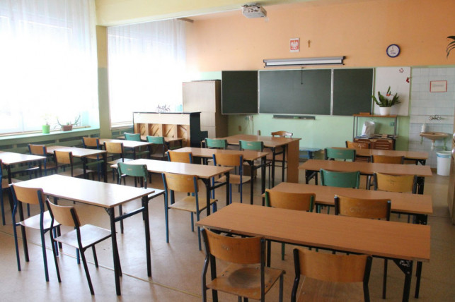 Stało się. Jedna ze szkół przechodzi na nauczanie zdalne - Zdjęcie główne