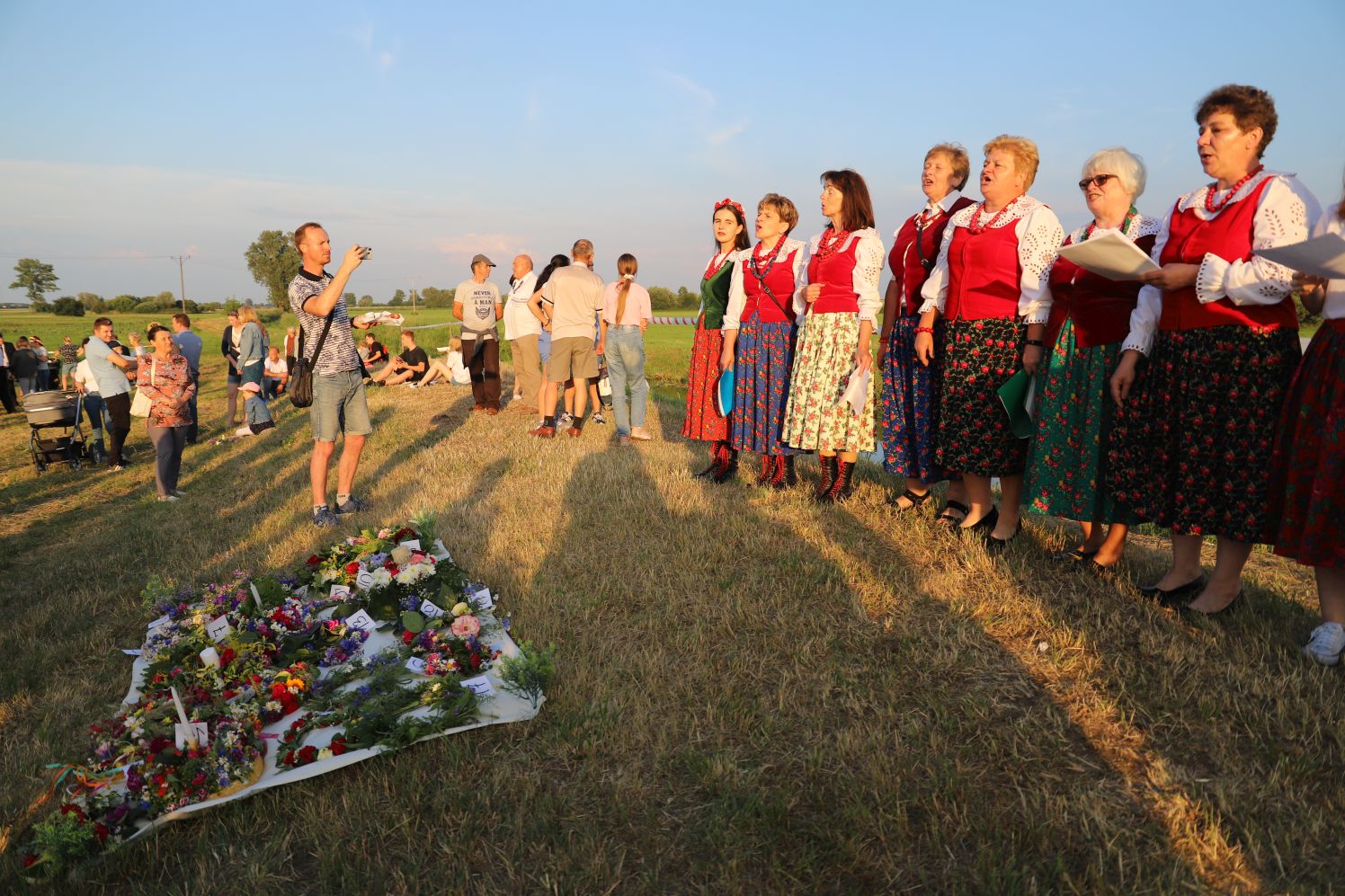 Pod Kutnem zorganizowano imprezę. Jej część odbywa się przy rzece Ochni