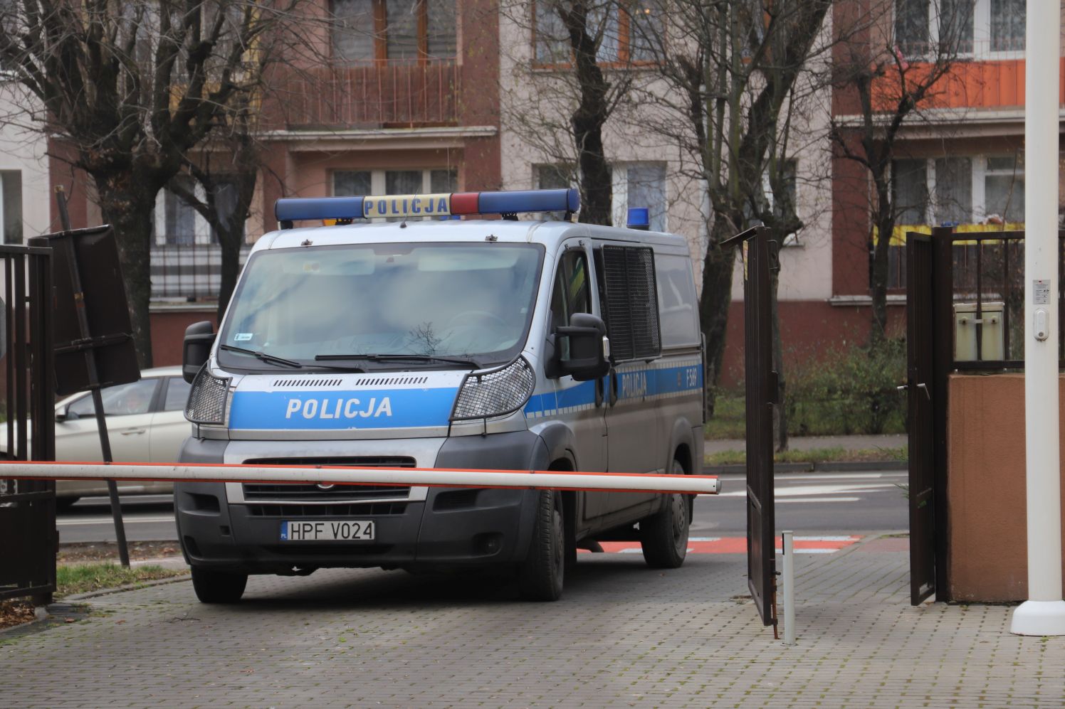 Policję wezwał jeden z pracowników starostwa powiatowego w Kutnie.