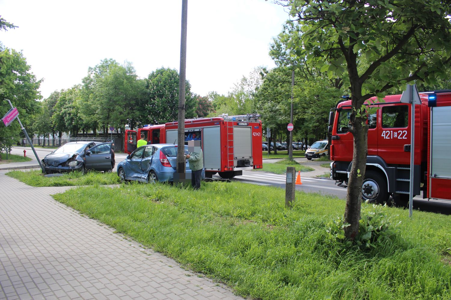 W Kutnie zderzyły się dwie osobówki