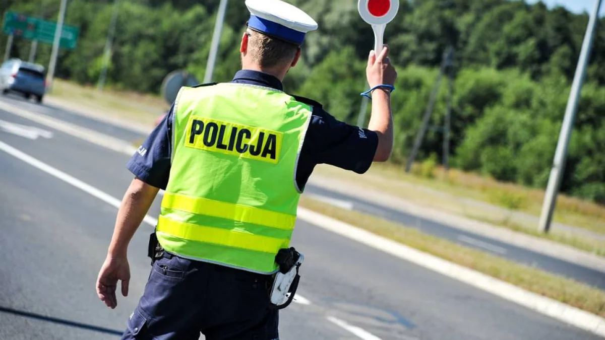 Jedna sekunda nieuwagi i 12 punktów karnych. Policja rusza z kontrolami
