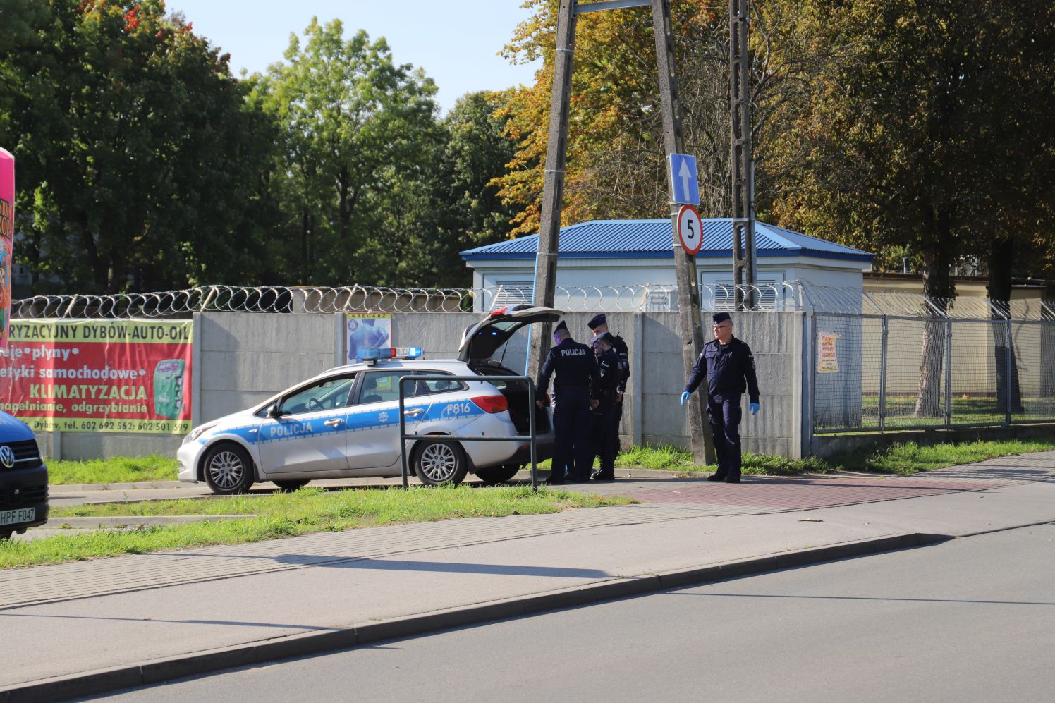 Obok jednej z Biedronek z Kutnie doszło do potrącenia pieszej