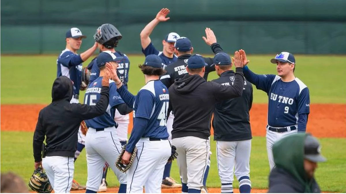 Kapitalna inauguracja sezonu! Kutnowska Stal twardsza od Dębów