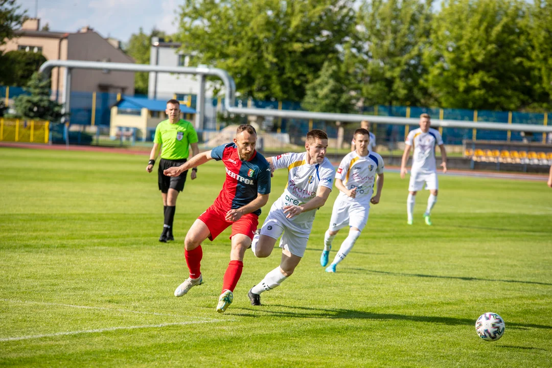 KS Kutno przegrał na własnym stadionie ze Zniczem Biała Piska 2-4