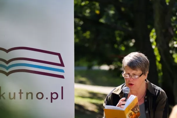 Miejska i Powiatowa Biblioteka Publiczna w Kutnie w miniony wtorek zorganizowała głośne czytanie dramatu Moralność pani Dulskiej