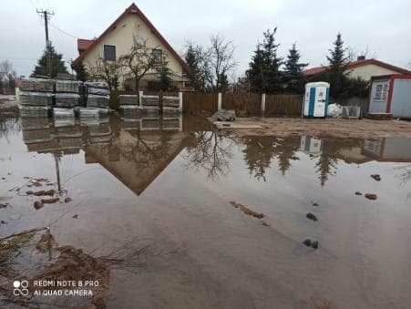 Zalane podwórka pod Kutnem