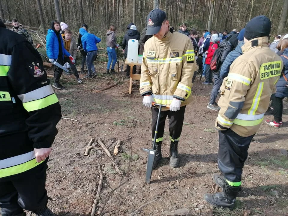 W powiecie kutnowskim trwa akcja ”Sadzimy zielonym do góry”