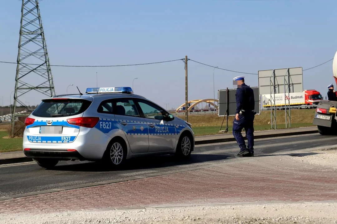 Jechał autostradą z niemal 3 promilami. "Dzięki reakcji świadka nie doszło do tragedii" - Zdjęcie główne