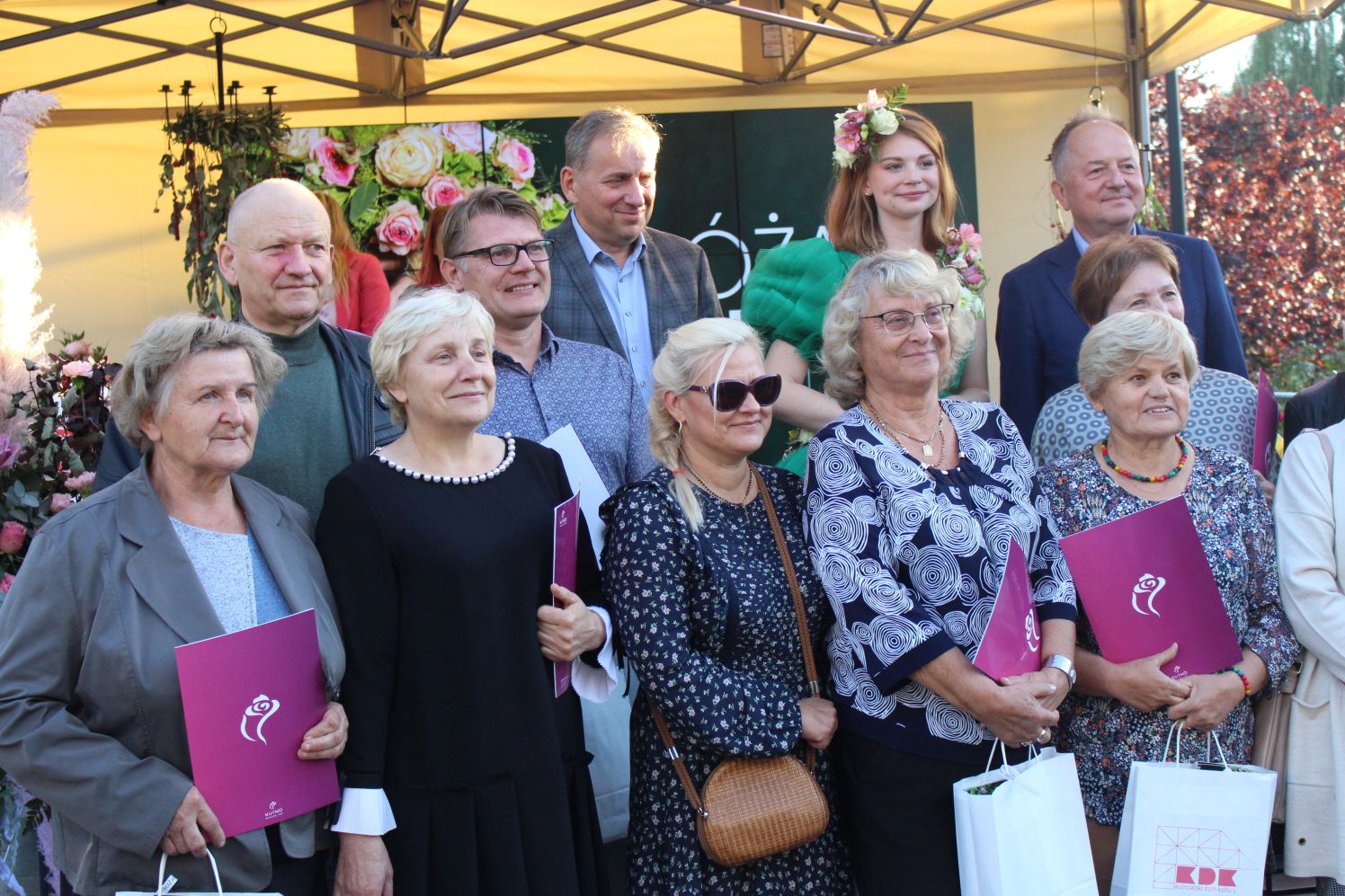 Mieszkańcy Kutna chętnie hodują róże w swoich ogrodach. Wczoraj w ich ręce powędrowały nagrody