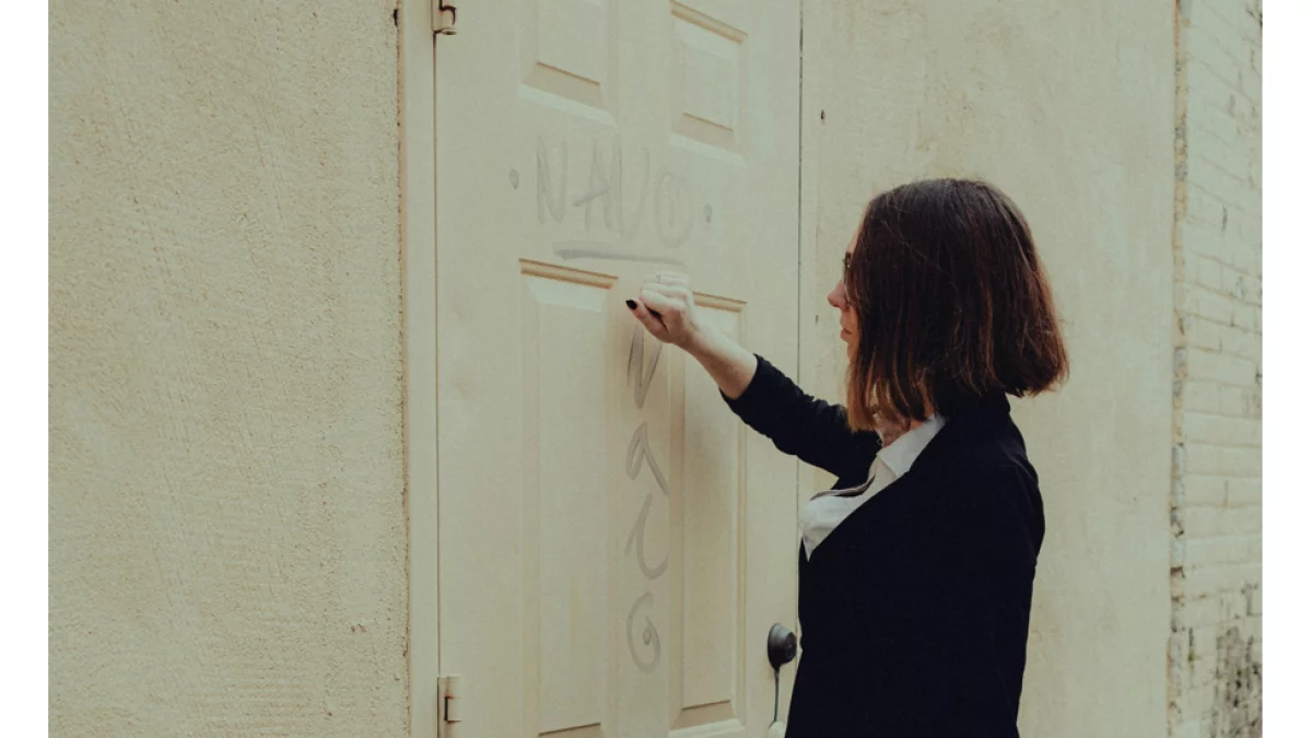 Oszuści chcą wejść ci do domu. Nowa metoda może zaskoczyć