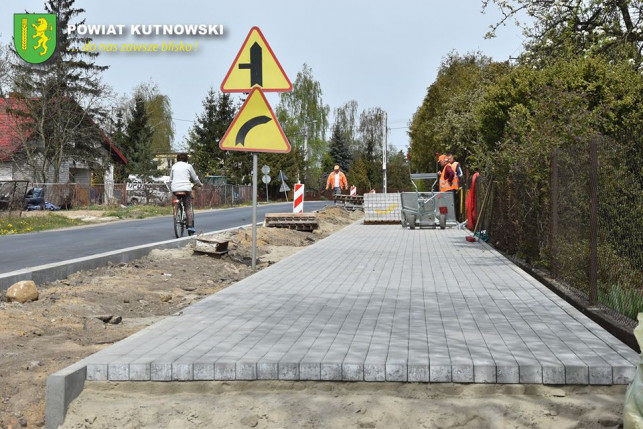 [ZDJĘCIA] Trwa ważna drogowa inwestycja. Koszt to prawie 6 milionów - Zdjęcie główne