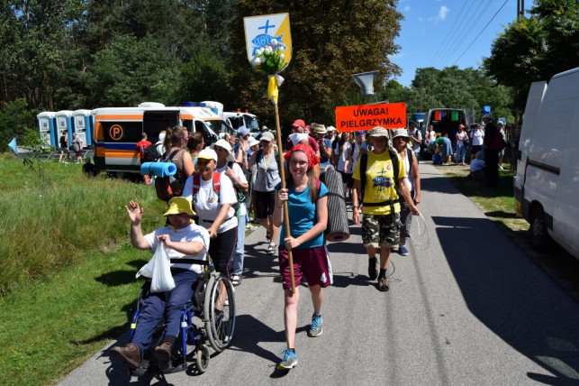 Wierni vs. koronawirus: co z jubileuszową pielgrzymką na Jasną Górę? Jest decyzja diecezji - Zdjęcie główne