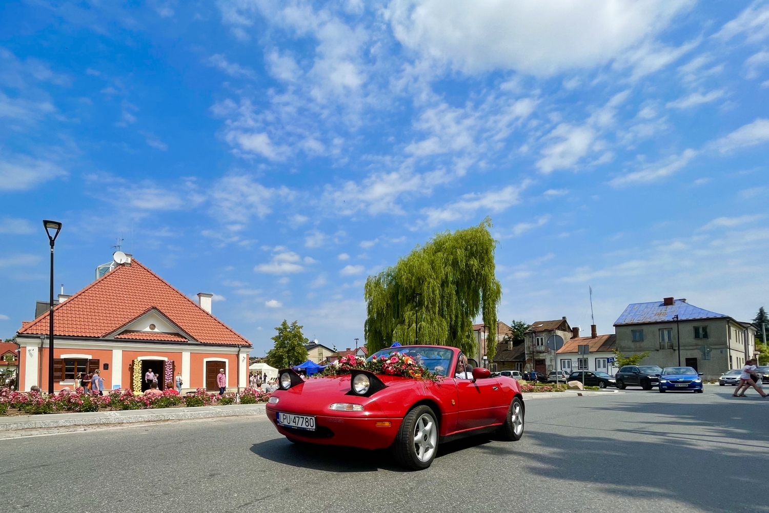 Kutnowska reprezentacja wyruszyła do Końskowoli w towarzystwie Królowej Róż