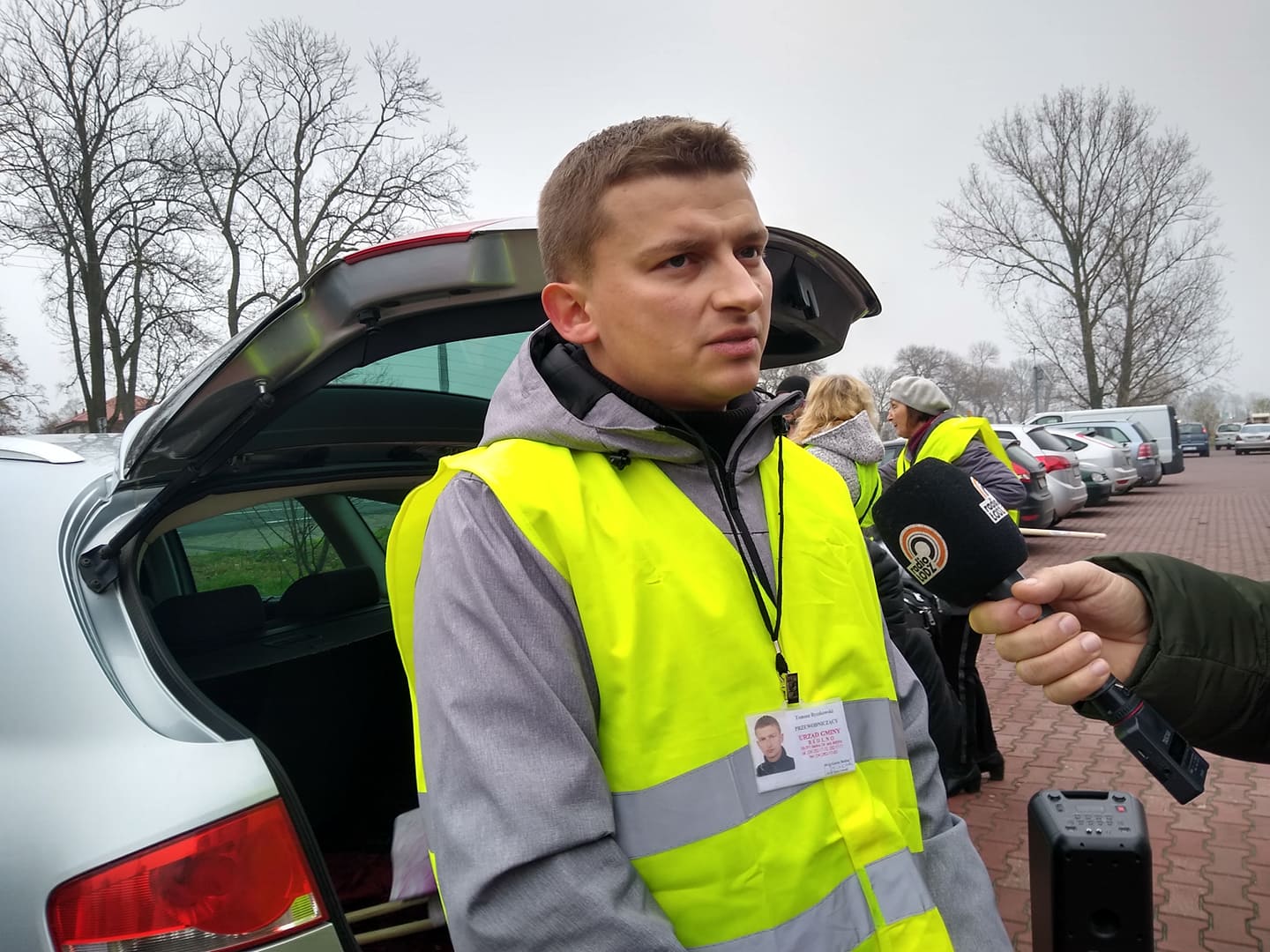 Trwa protest przy DK 92 w Bedlnie. Mieszkańcy żądają poprawy bezpieczeństwa