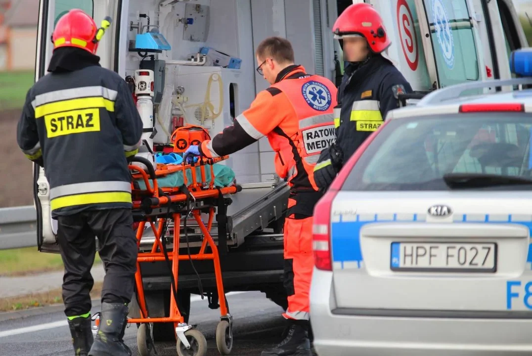 Wypadek w jednej z kutnowskich firm. Na miejscu wszystkie służby  - Zdjęcie główne