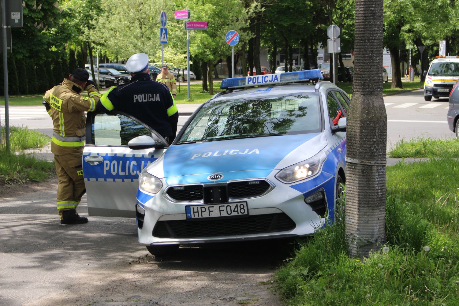 W Kutnie zderzyły się dwie osobówki