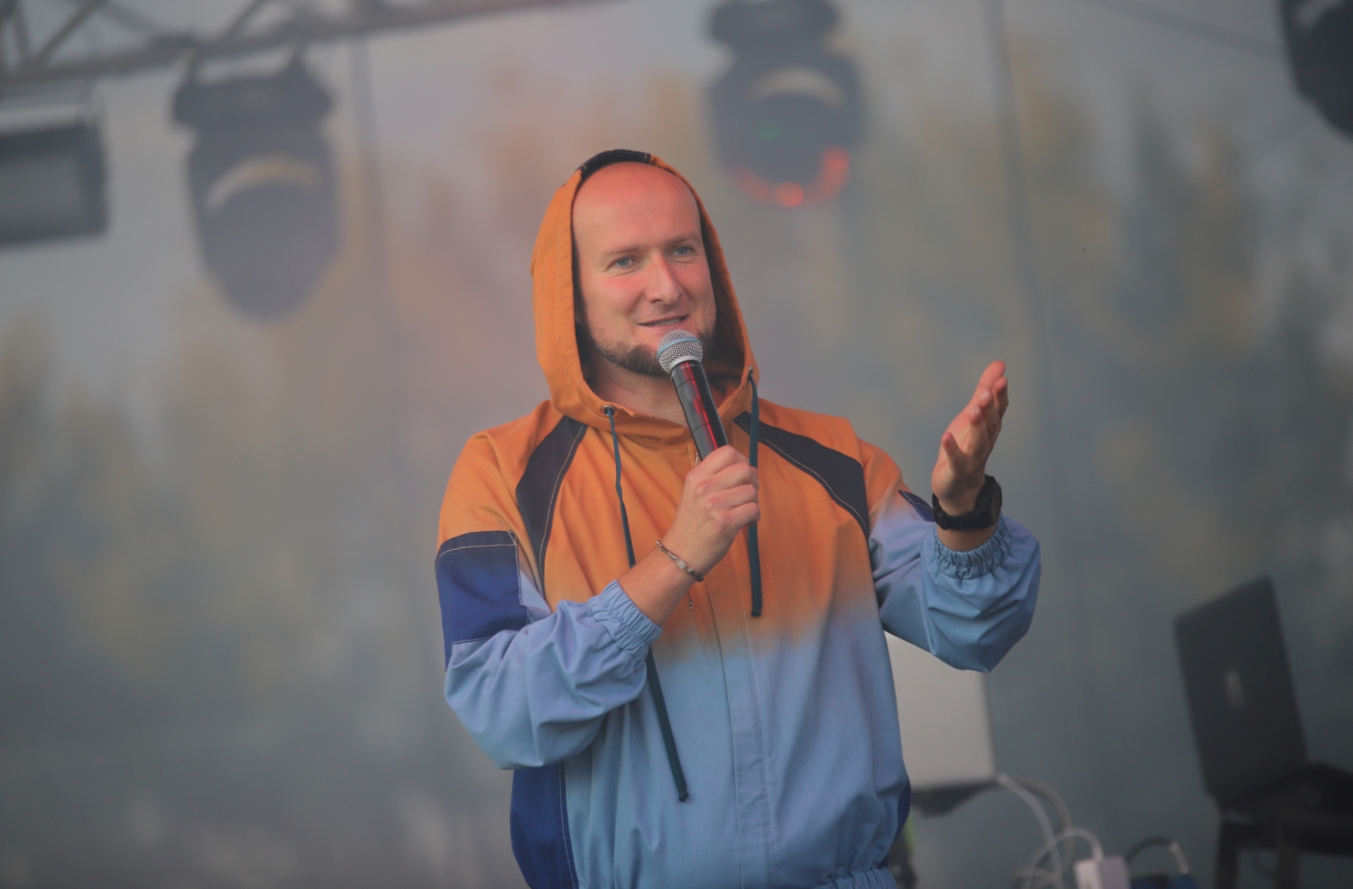 Grubson był pierwszą gwiazdą, która zagrała podczas 47 Święta Róży