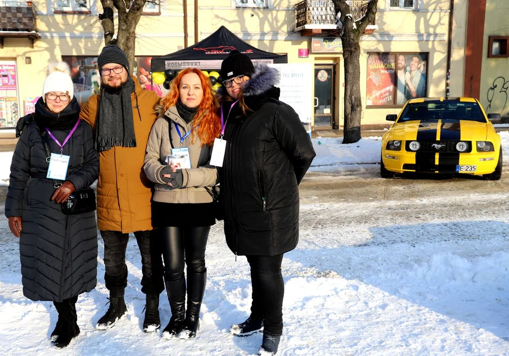 W centrum Kutna spotkamy amerykańskie samochody. Wszystko w celu pomocy fundacji Pro Aperte