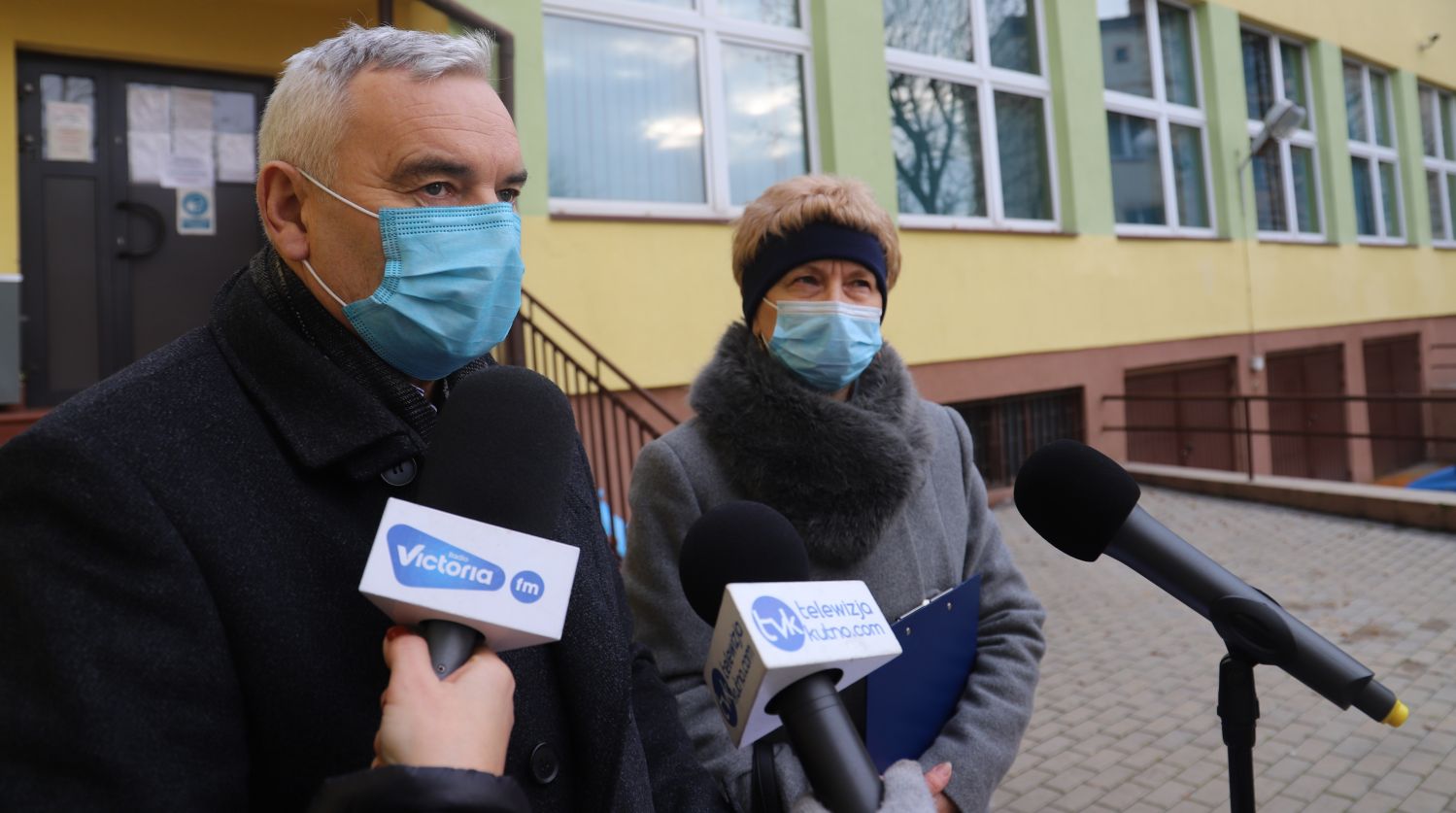 Radni przedstawiają swój punkt widzenia i odpowiadają na zarzuty.