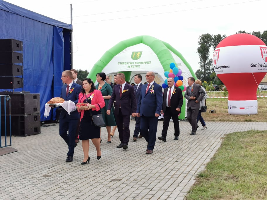 W Dabrowicach rozpoczęły się dozynki powiatowo-gminne