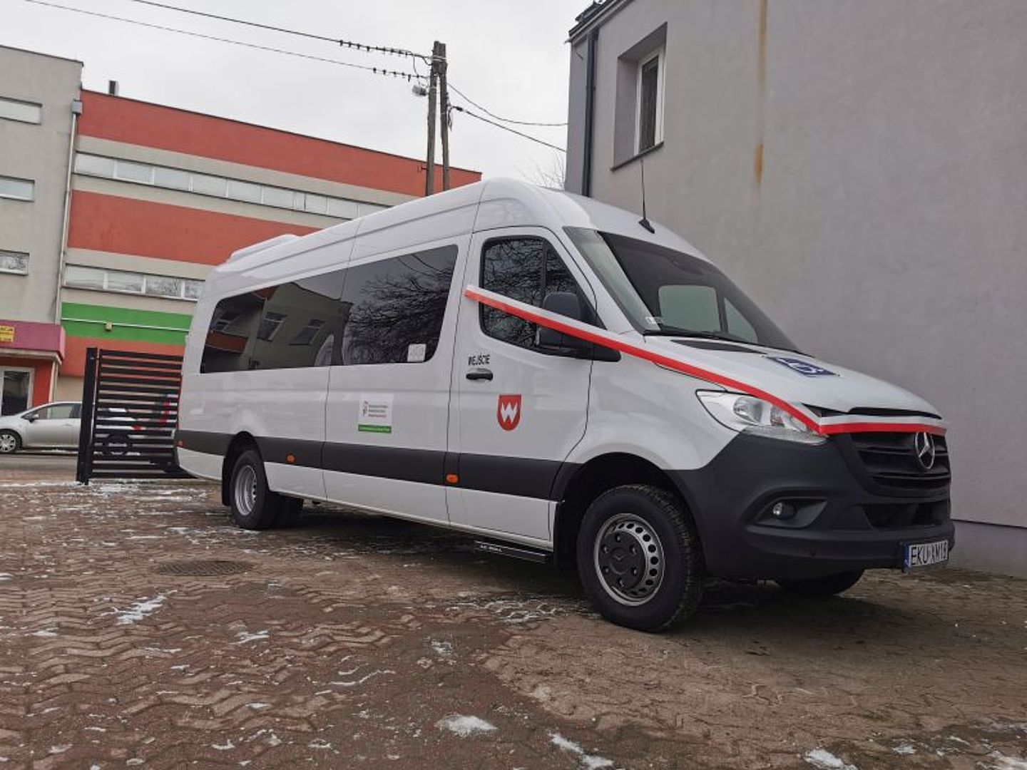 Bus będzie służył do przewozu osób niepełnosprawnych.