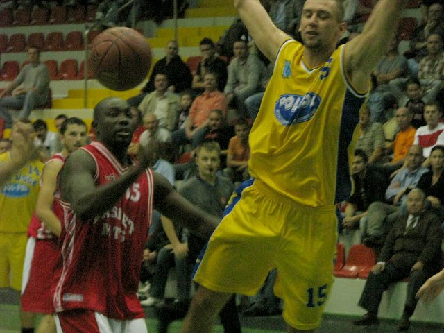 AZS wygrywa z Basketem Kwidzyn - Zdjęcie główne