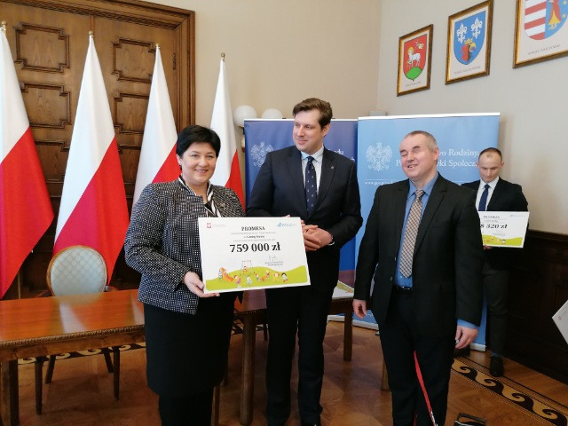 [ZDJĘCIA] Minister sypnie grubą kasą dla gminy Kutno! Wójt zainwestuje w...  - Zdjęcie główne