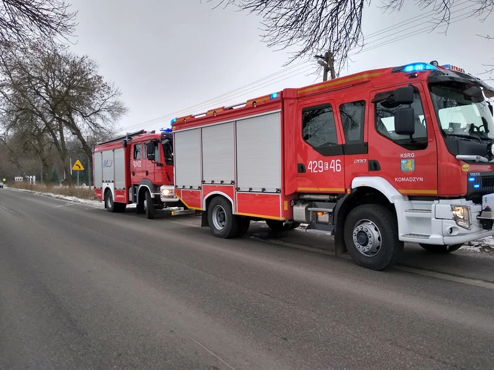 Pod Kutnem lądował śmigłowiec pogotowia. Pomocy potrzebowała starsza osoba