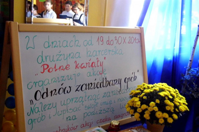 „Zadbamy o opuszczone groby!”. Akcja harcerzy i zuchów w szkole w Szewcach Nadolnych - Zdjęcie główne