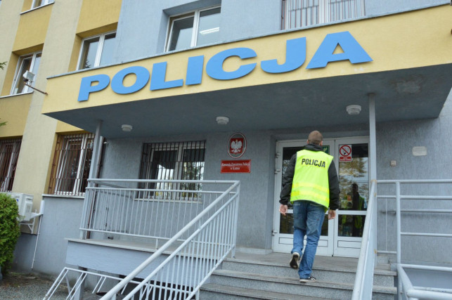 Policja potwierdza. W Kutnie złamano ciszę wyborczą - Zdjęcie główne