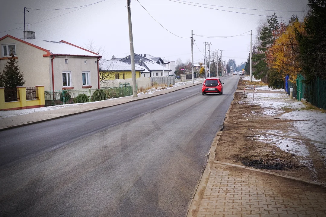 W Kutnie zakończono kolejną drogową inwestycję - remont ulicy Jesiennej