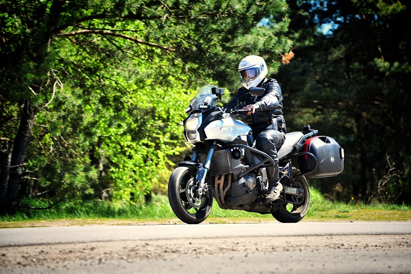 Na drogach powiatu kutnowskiego spotkamy policjantów na nieoznakowanych motocyklach