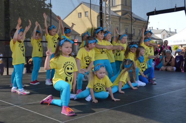 KDK tańczy, śpiewa i gra! - Zdjęcie główne