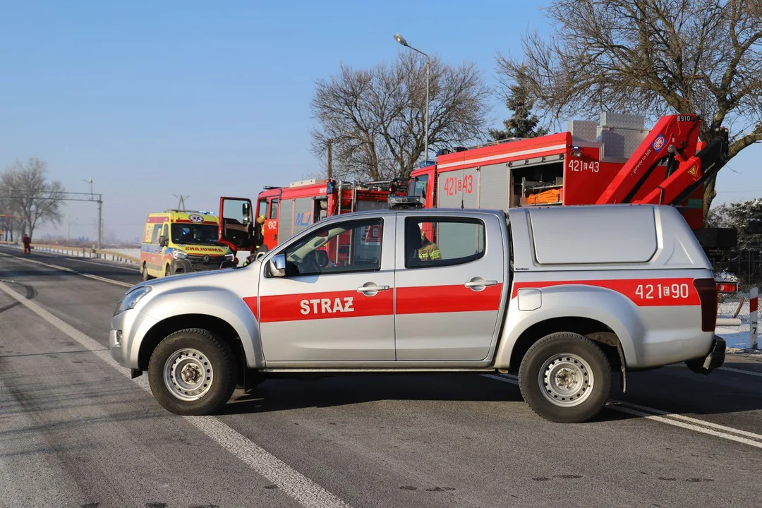 Poważny wypadek pod Kutnem. Na miejscu wszystkie służby, lądował śmigłowiec LPR