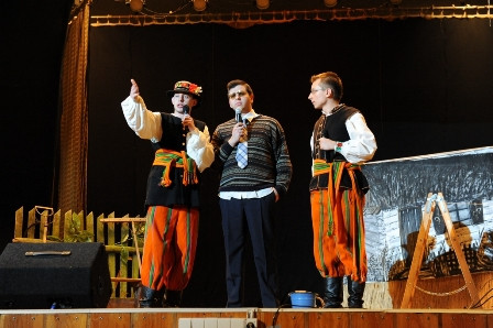 "Posag" w wykonaniu Grupy Teatralnej Metafora - Zdjęcie główne