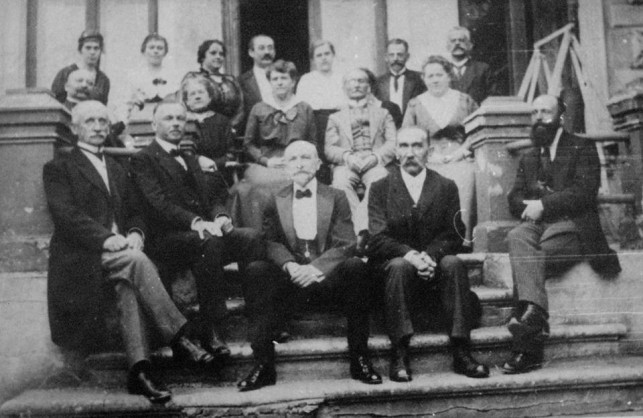 Hazard wśród dzieci i chytry kupiec, co mu kartofle zgniły. Tym żyło Kutno 100 lat temu! - Zdjęcie główne