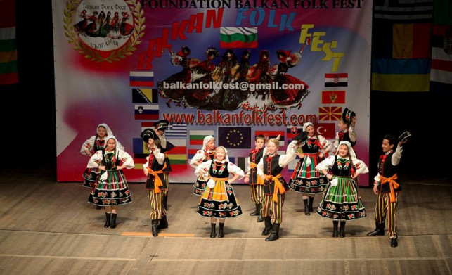 Polski folklor nad Morzem Czarnym - Zdjęcie główne