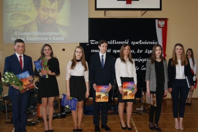 W życiu liczą się tylko chwile… W Kasprowiczu pożegnano tegorocznych absolwentów - Zdjęcie główne