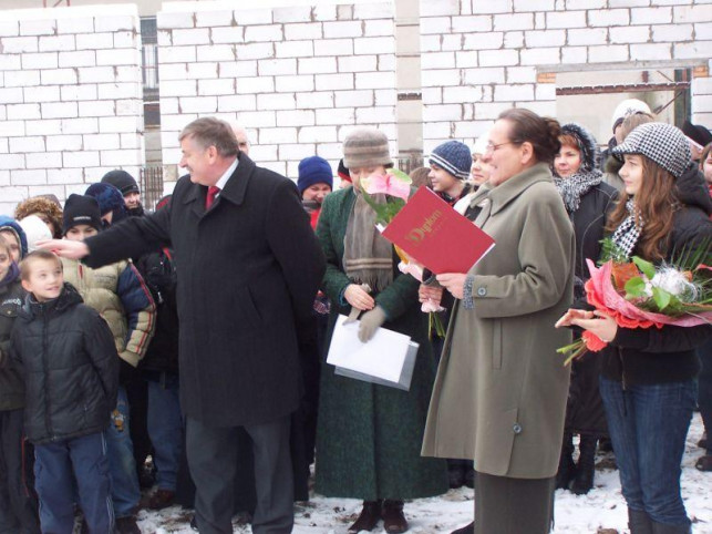 Już się mury pną do góry - Zdjęcie główne