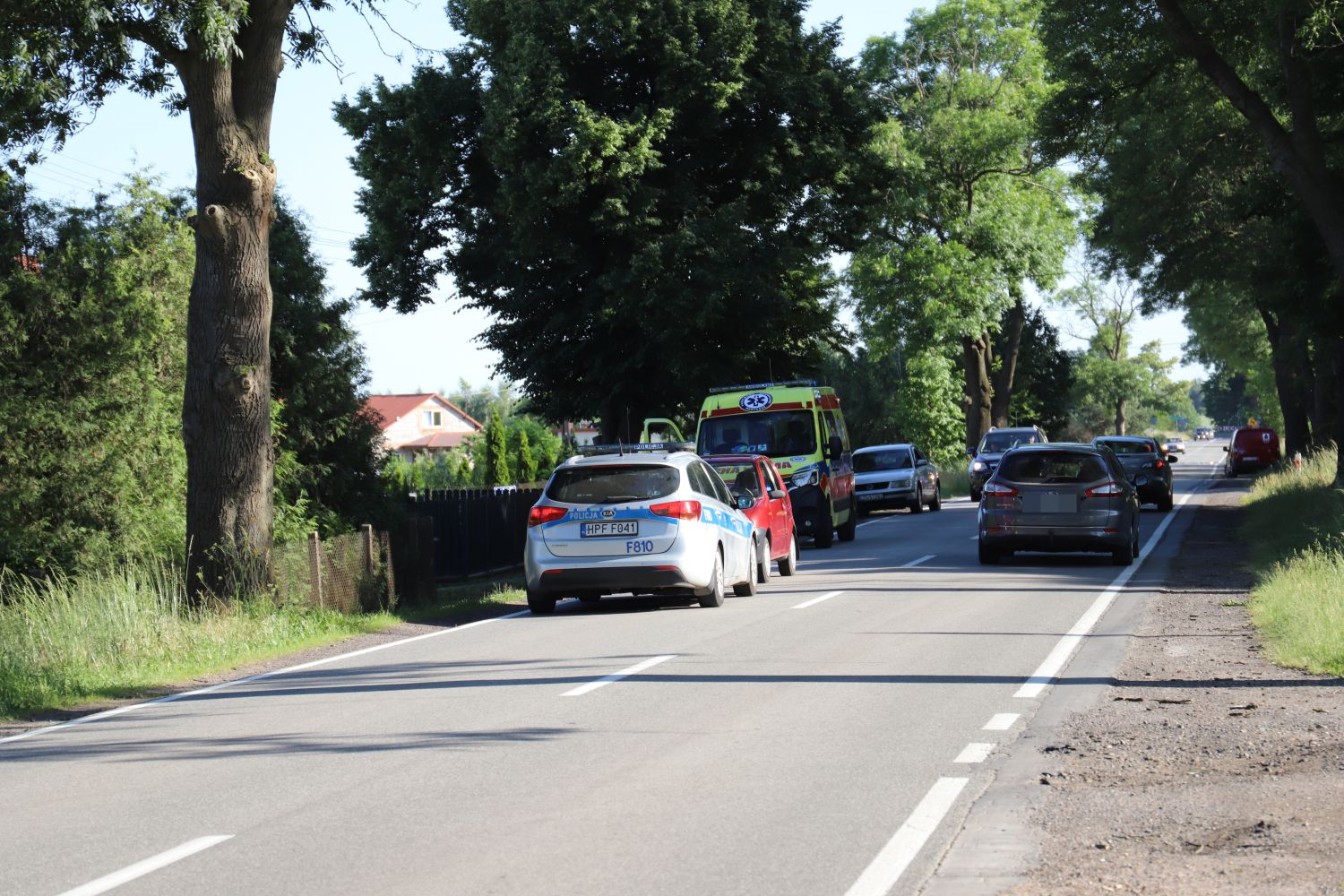 W Leszczynku pod Kutnem zderzyły się dwa samochody